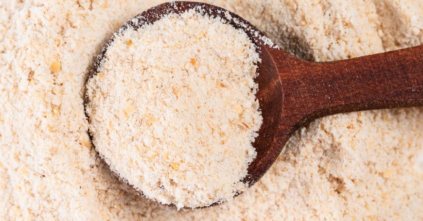 assafetida specia in un cucchiaino